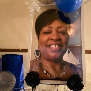 Meet your Posher, Connie